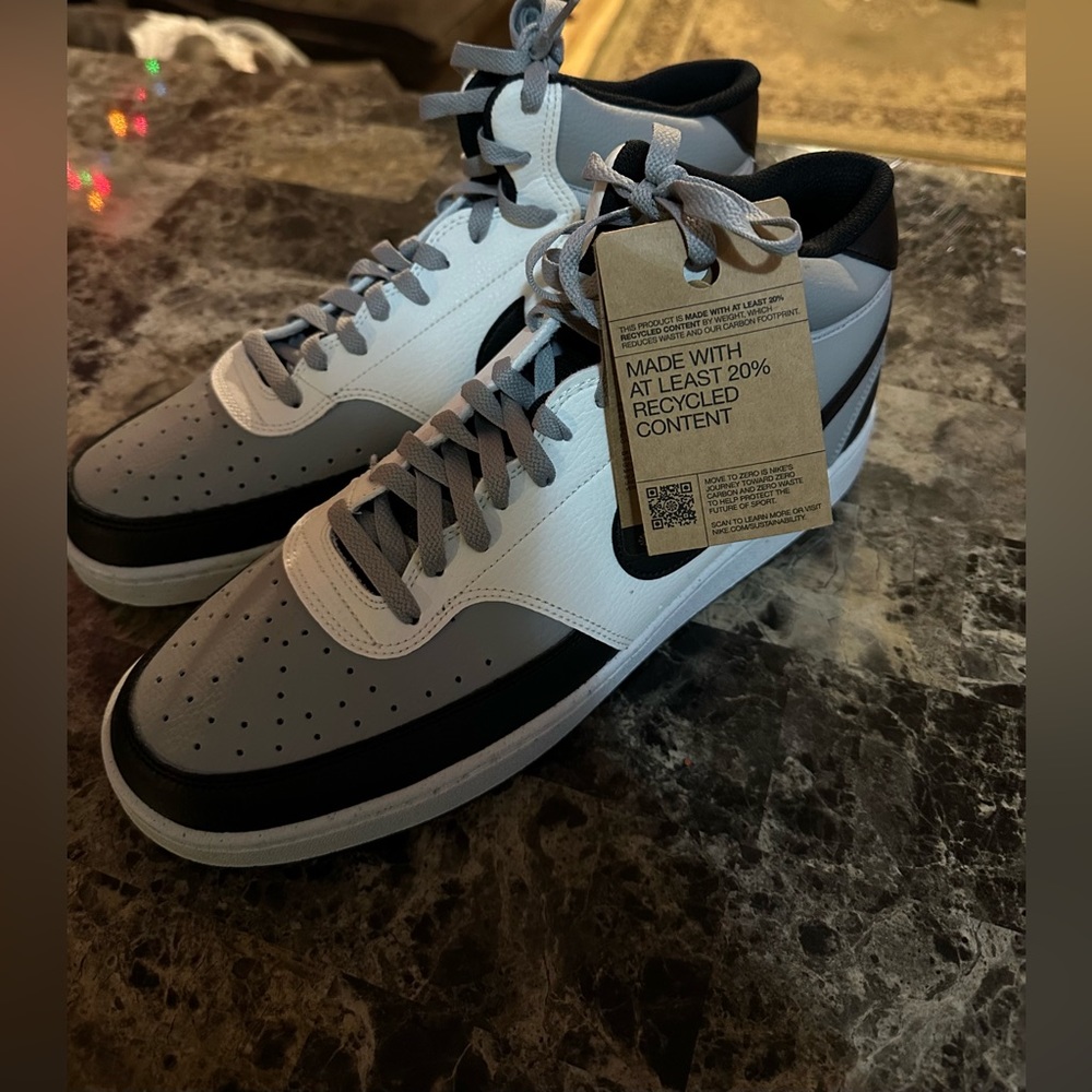 Men’s Nike shoes